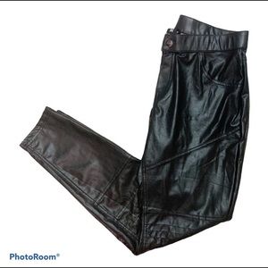 HUE Faux Leather Skinny Legging Pants